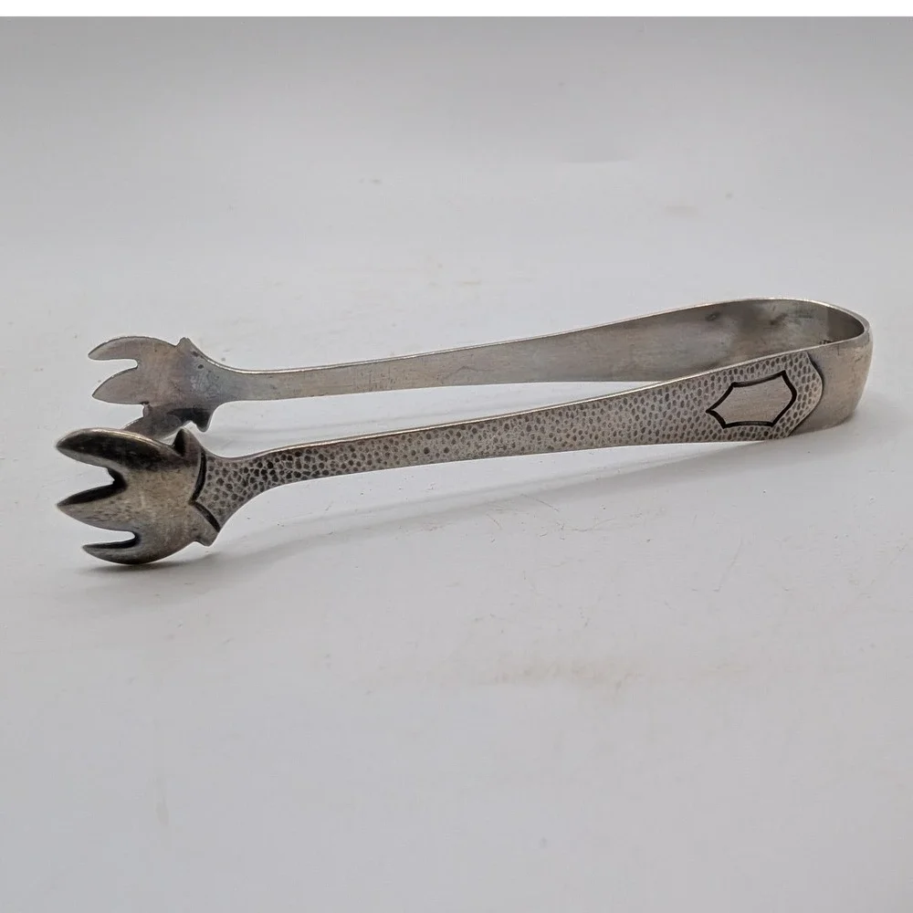 Vtg Sterling Silver Sugar Bonbon Tongs Hammered Shield Claw Small 3.5in 18g